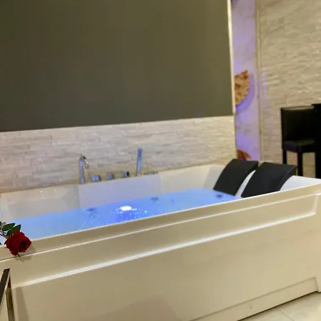 住宿加早餐酒店 Voli Club 锡代诺滨海
